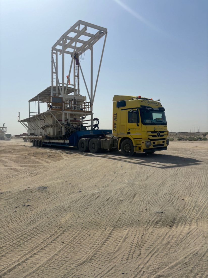 Darren United Company heavy transport operation
